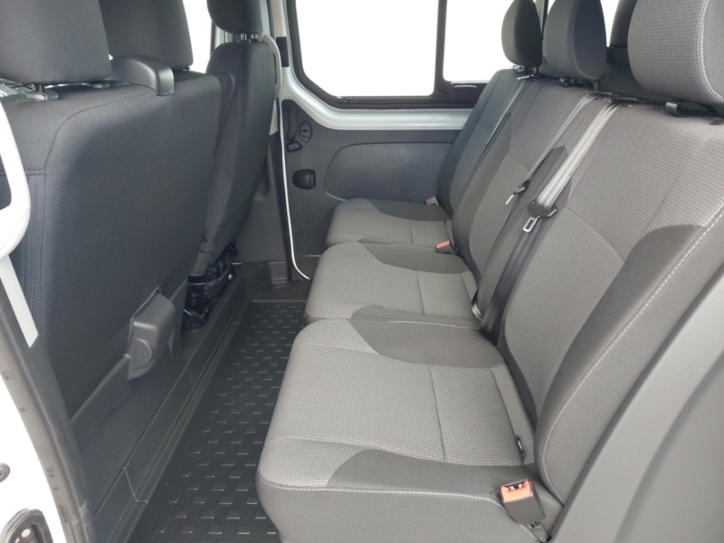 Renault Trafic Ll30 Blue Dci 130 Advance Safety Crew Van SD76EGX White #6