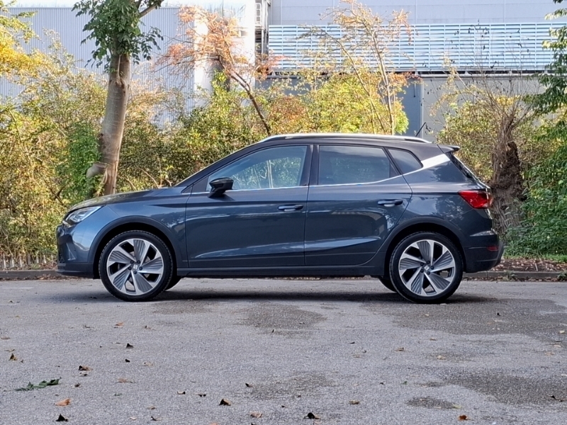 Seat Arona 1.0 Tsi 110 Fr Sport Grey #4