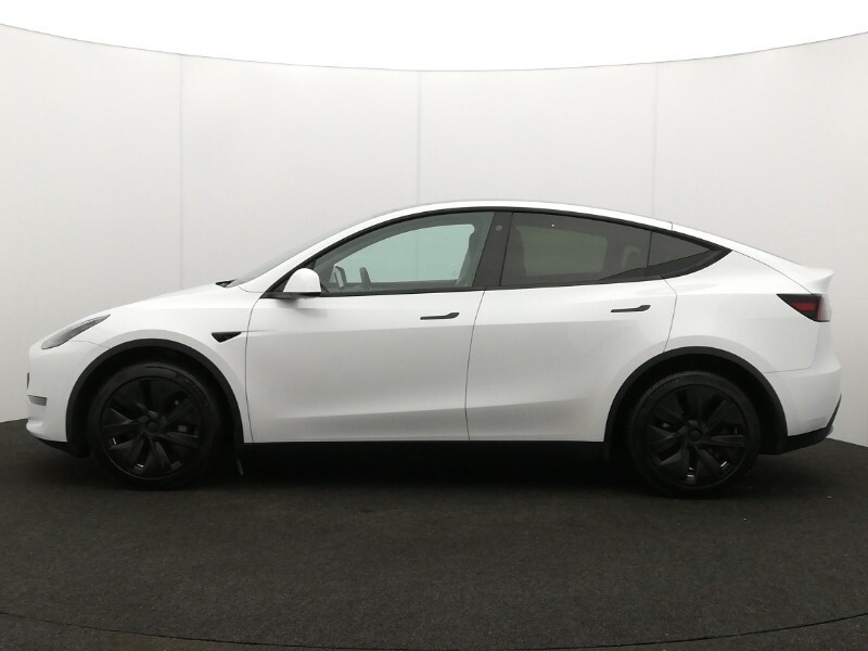 Tesla Model Y Long Range Awd White #4