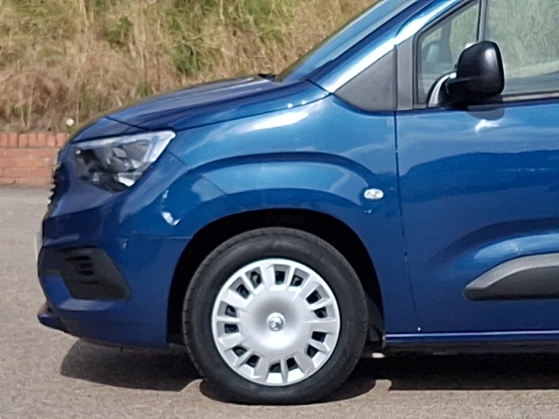Vauxhall Combo Life 1.2 Turbo Energy 7 Seat Blue #14