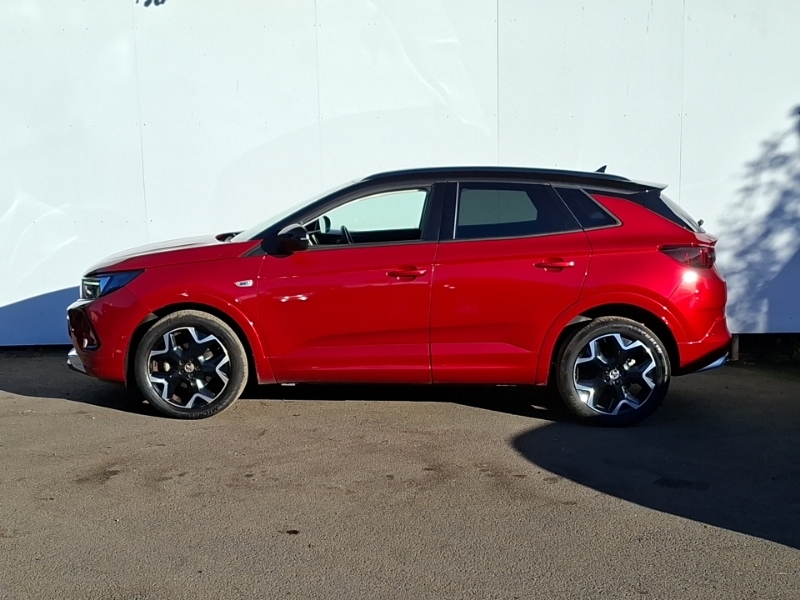 Vauxhall Grandland 1.2 Turbo Ultimate Red #4