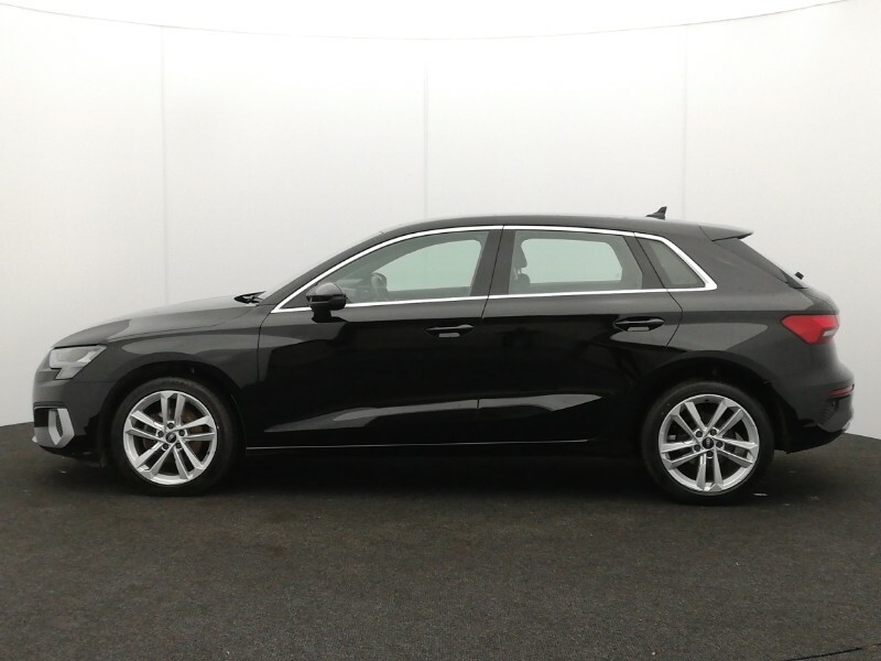 Audi A3 30 Tfsi Sport Black #4