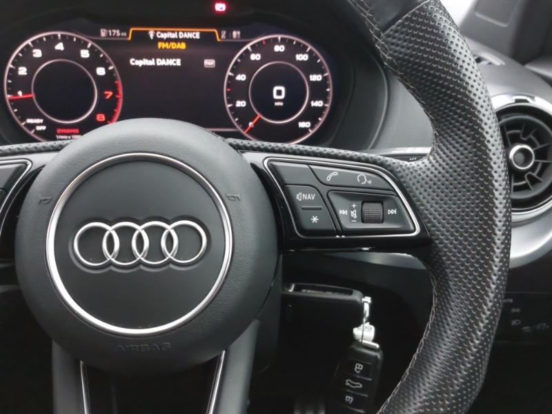 Audi Q2 Sport 35 Tfsi 150 Ps 6-Speed Grey #13