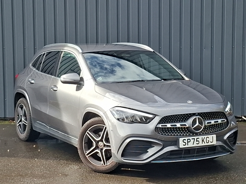 Mercedes-Benz GLA Class Gla 200D Amg Line Executive Grey