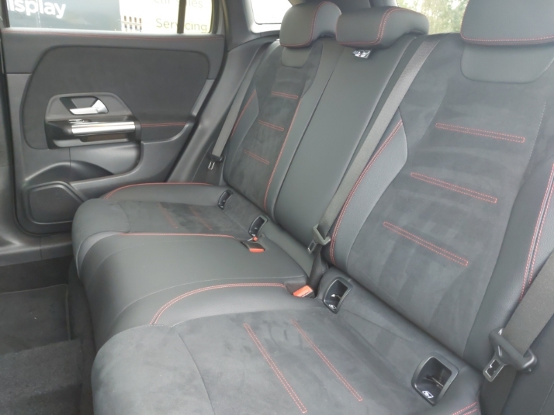 Mercedes-Benz GLA Class Gla 200D Amg Line Executive Grey #5