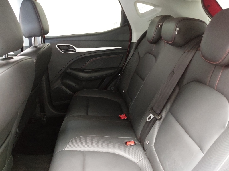 MG ZS 1.0T Gdi Exclusive Dct Red #6