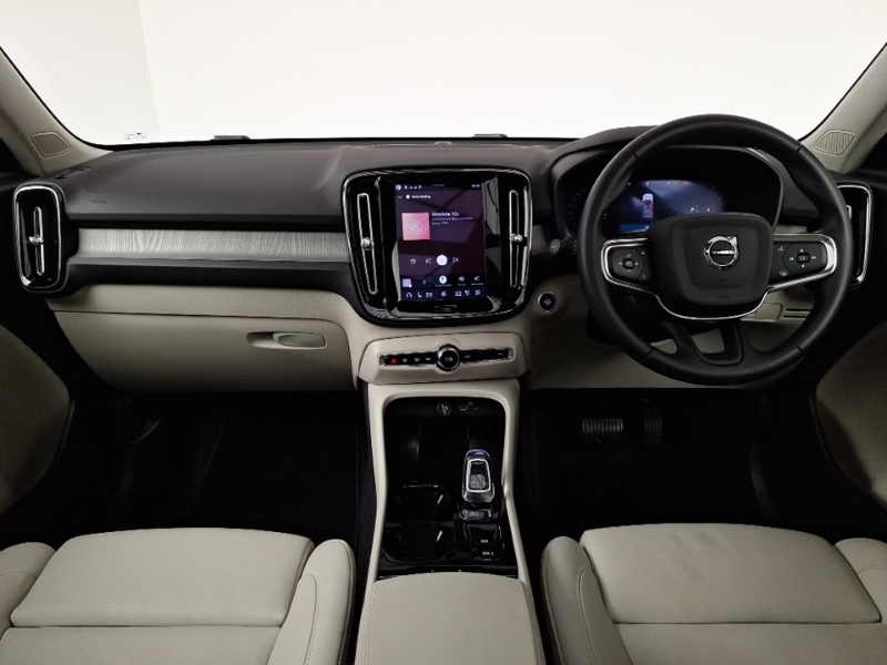 Volvo XC40 2.0 B3p Ultra Dark Black #3