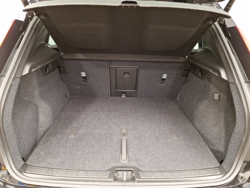 Volvo XC40 Xc40 2.0 B3p Plus Dark Silver #18