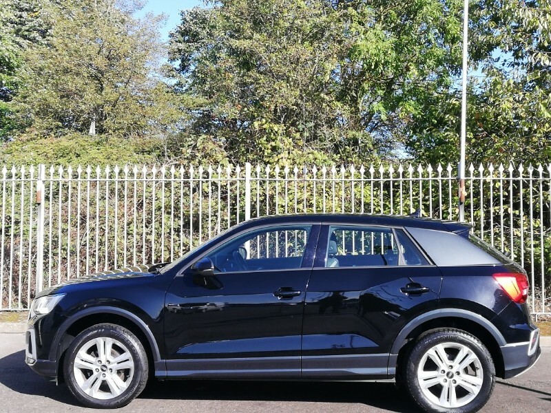 Audi Q2 30 Tfsi Sport Black #4
