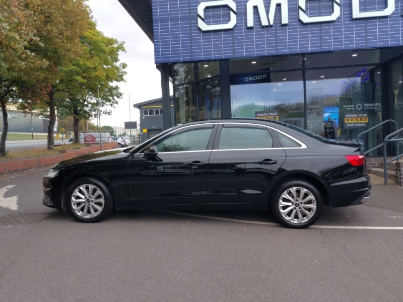 Audi A4 35 Tdi Technik S Tronic Black #4