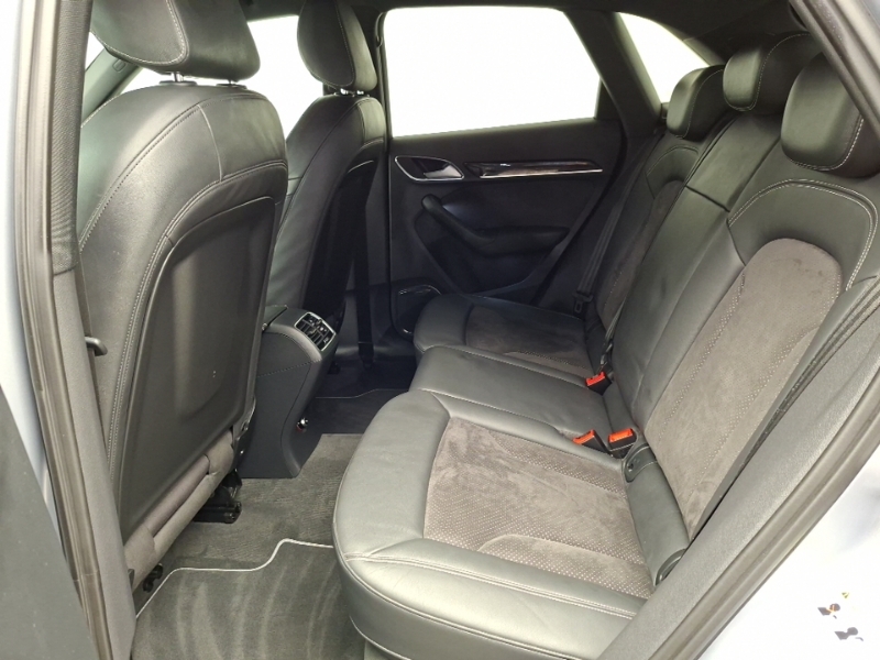 Audi Q3 2.0 Tdi Black Edition Silver #6