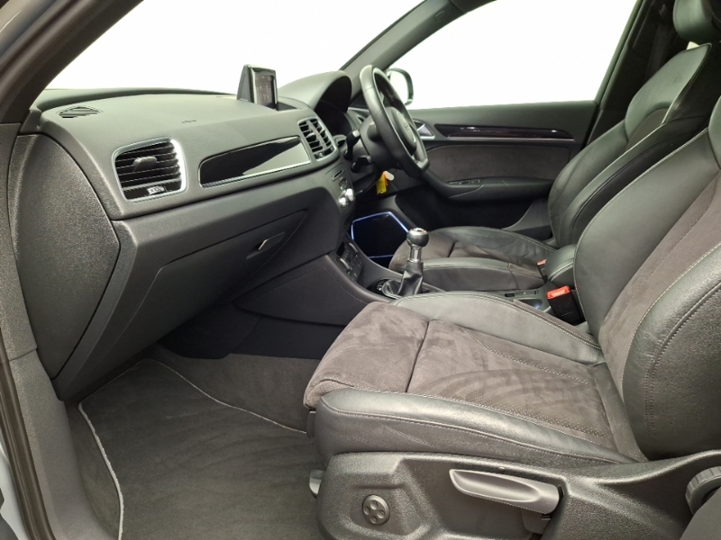 Audi Q3 2.0 Tdi Black Edition Silver #5