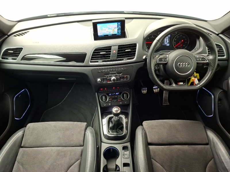 Audi Q3 2.0 Tdi Black Edition Silver #3