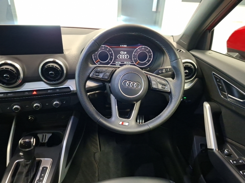 Audi Q2 35 Tfsi S Line S Tronic Red #5