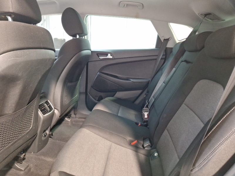 Hyundai Tucson 1.6 Gdi Se Nav 2Wd White #6