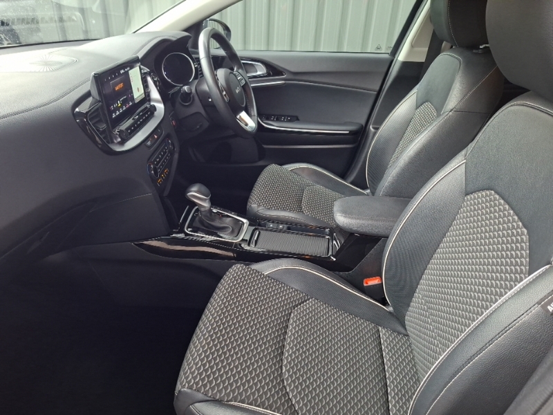 Kia Ceed 1.5T Gdi Isg 138 3 Dct SM24UAL Grey #5