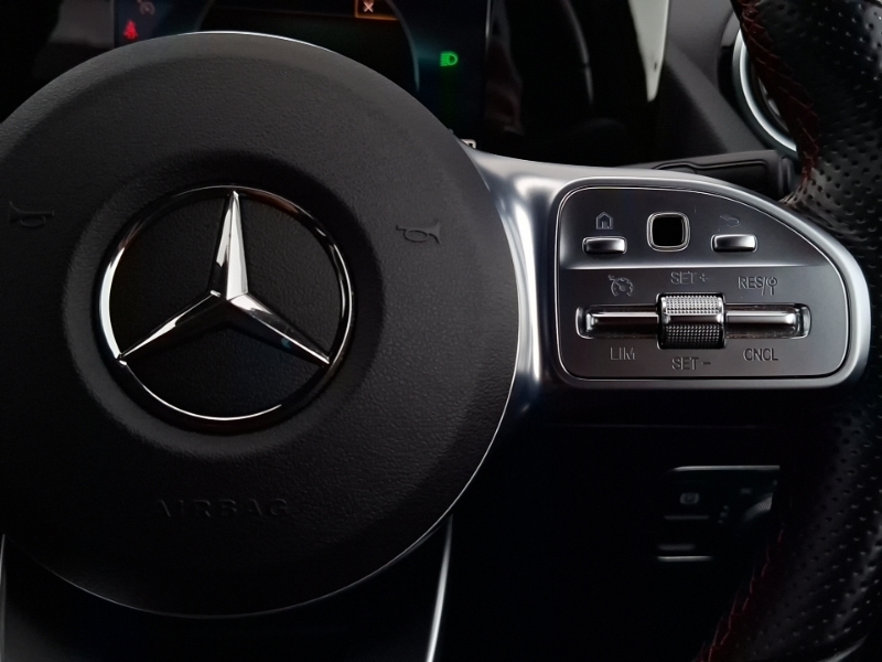 Mercedes-Benz GLA Class 220D 4Matic Amg Line Premium Black #13