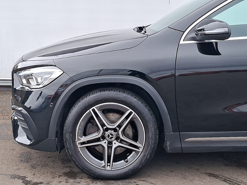 Mercedes-Benz GLA Class Amg Line Red #18