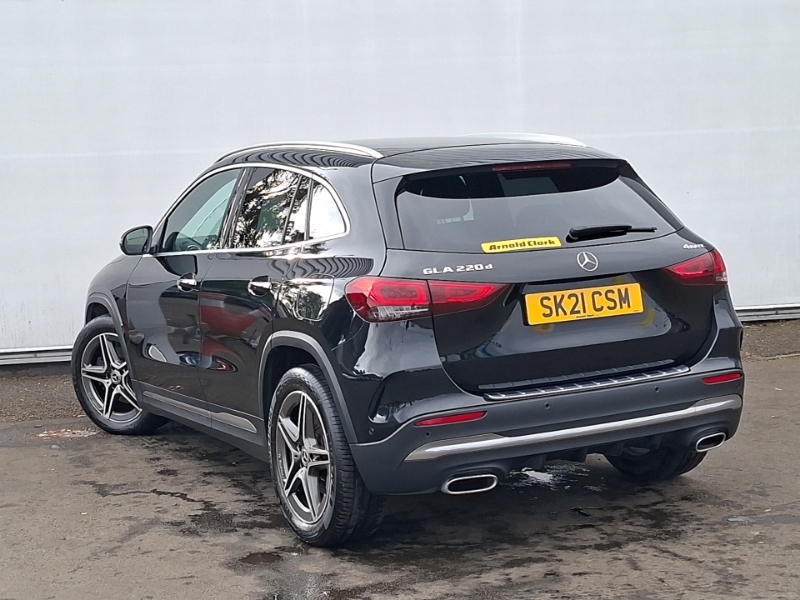 Mercedes-Benz GLA Class Gla 220D 4Matic Amg Line Premium Black #2