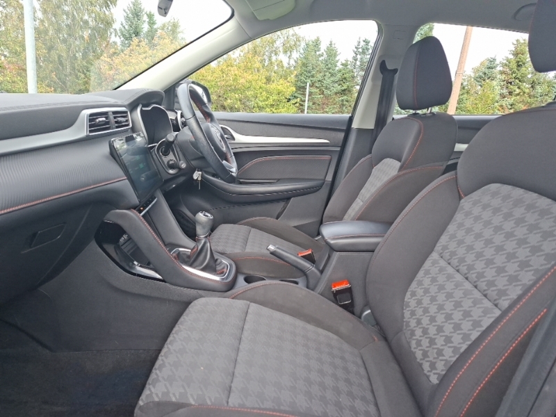 MG ZS 1.5 Vti-tech Excite Black #5
