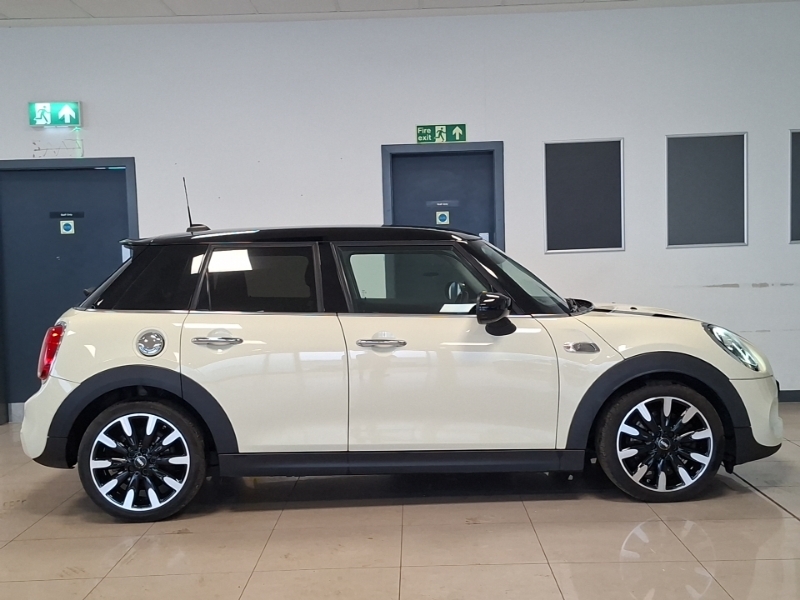 Mini Hatch 2.0 Cooper S Exclusive II White #3