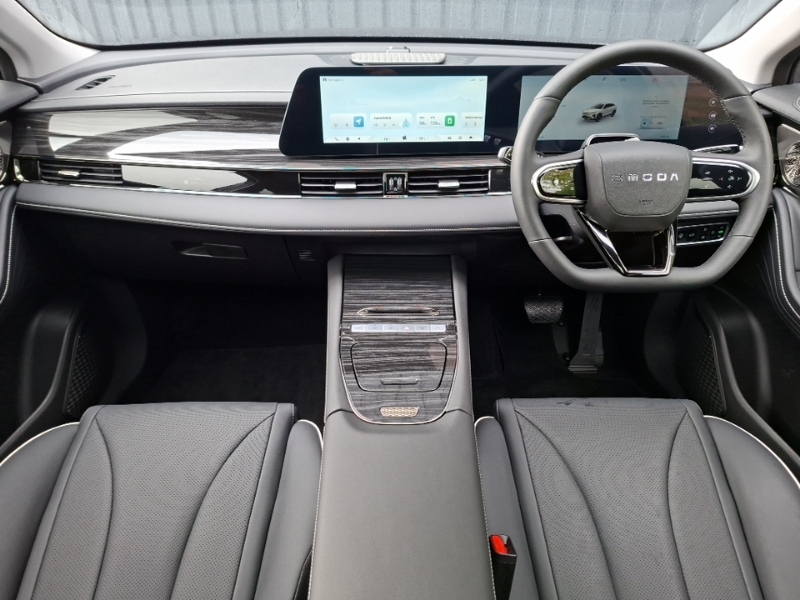 Omoda E5 Estate Green #3
