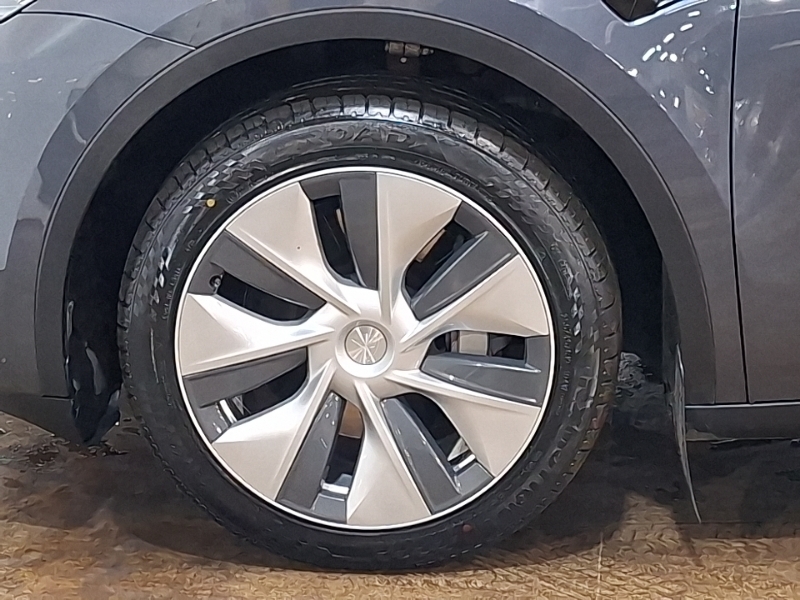 Tesla Model Y Auto Rwd 5dr Black #18