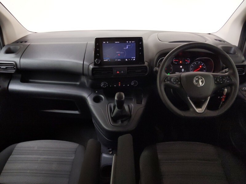 Vauxhall Combo Life 1.5L Energy Red #3