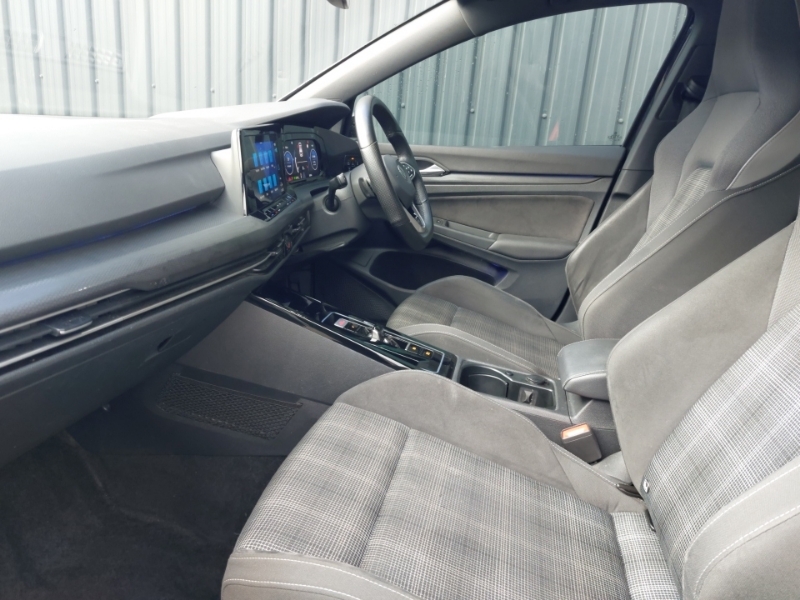 Volkswagen Golf 2.0 Tdi 200 Gtd Dsg Black #5