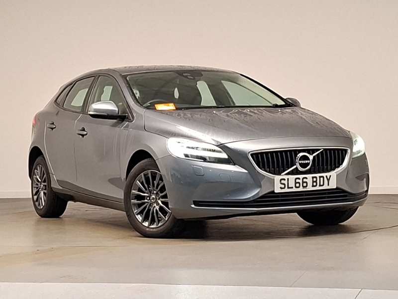 Volvo V40 D2 120 Momentum Grey