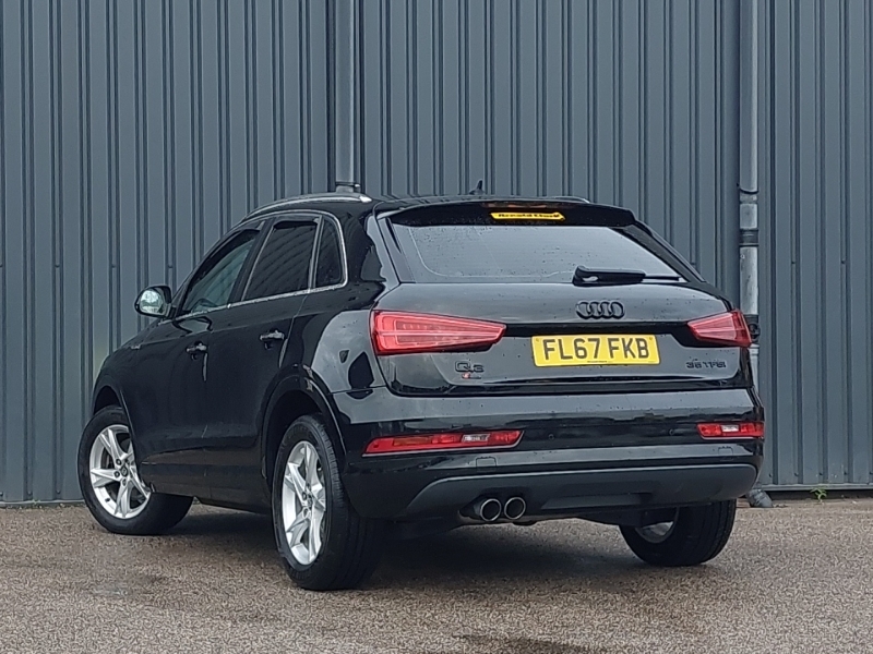 Audi Q3 1.4T Fsi Sport Black #2