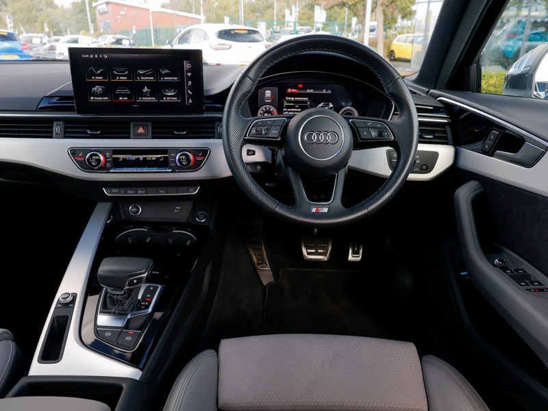 Audi A4 35 Tfsi Black Edition S Tronic Black #7