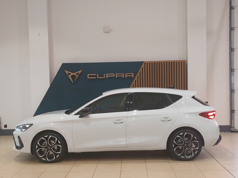 Cupra Leon 1.5 Tsi 150 V2 White #4