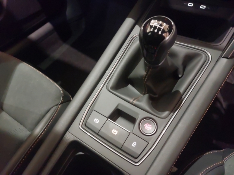 Cupra Leon V2 1.5 Etsi 150 7-Speed Black #15