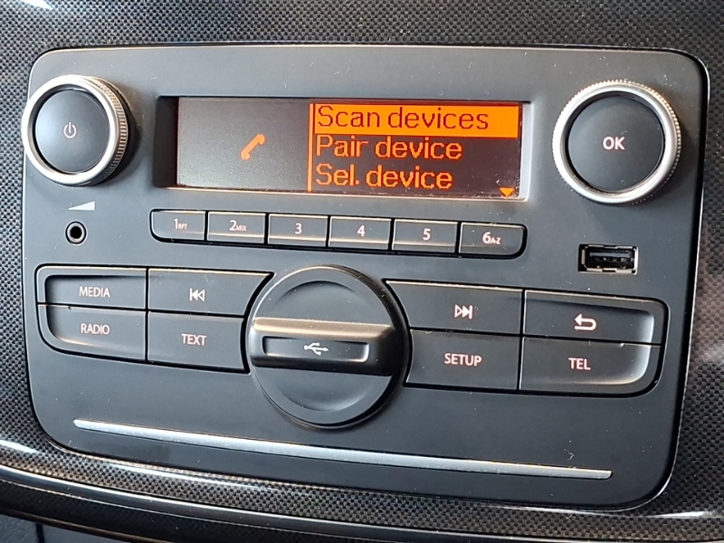 Dacia Sandero 1.1 Ambiance Black #10