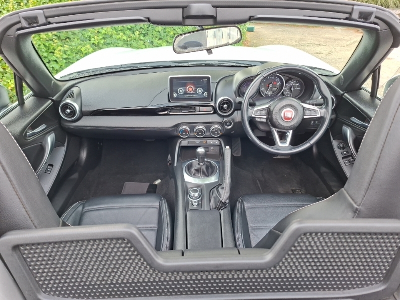 Fiat 124 Spider 1.4 Multiair Lusso White #3