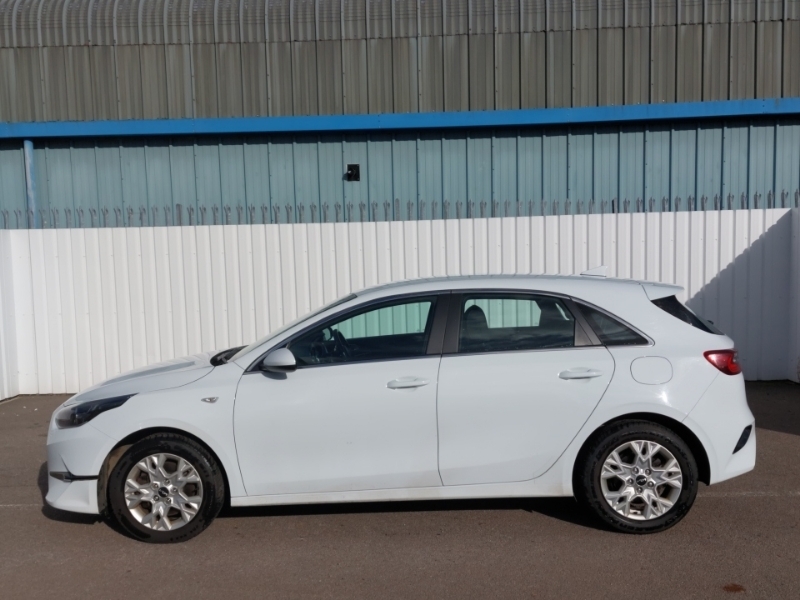 Kia Ceed 1.0T Gdi Isg 2 White #4