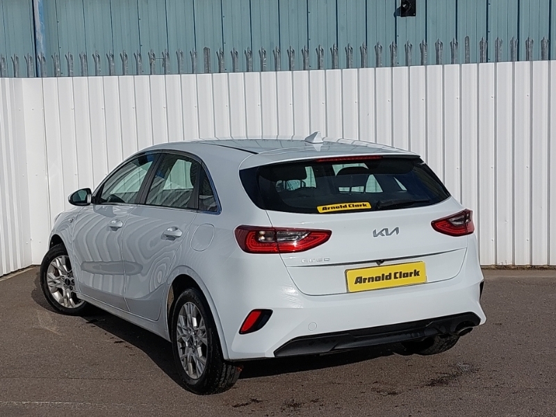 Kia Ceed 1.0T Gdi Isg 2 White #2