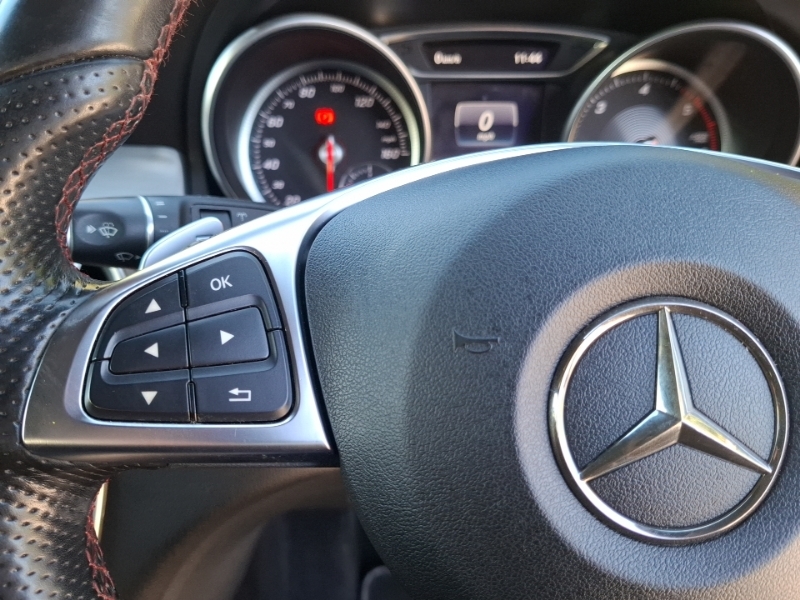 Mercedes-Benz GLA Class 220D 4Matic Amg Line 2017 White #12