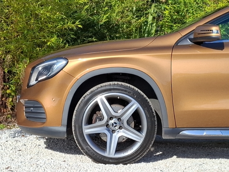 Mercedes-Benz GLA Class 220D 4Matic Amg Line 2017 White #19
