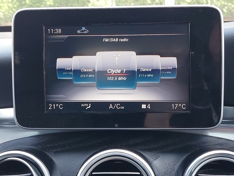 Mercedes-Benz GLC Class Glc 250 Amg Night Edition 4Matic White #10