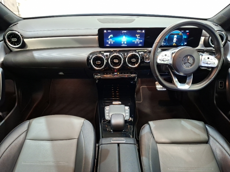 Mercedes-Benz CLA Class Cla 200 Amg Line Tip Black #3