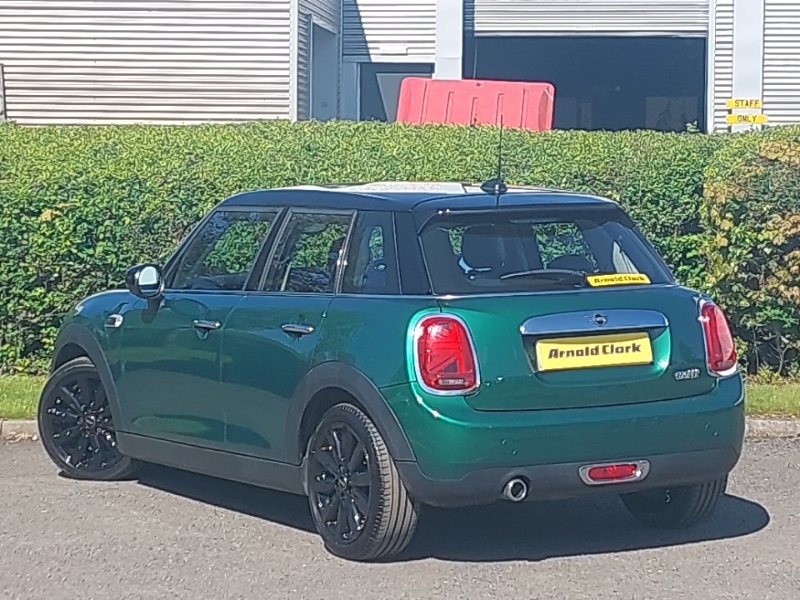 Mini Hatch 1.5 Cooper Exclusive II Green #2