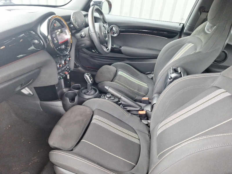 Mini Hatch 1.5 Cooper Sport Red #5