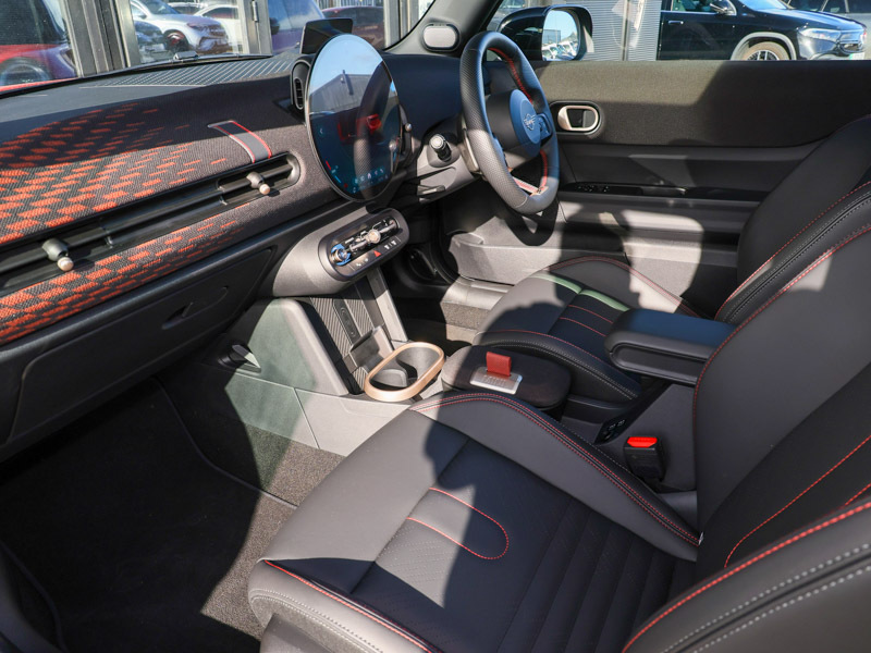 Mini Hatch 1.5 C Exclusive Blue #7