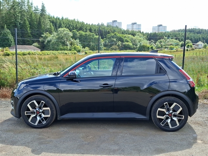 Renault 5 E-Tech 110Kw Iconic Five Comfort Range 52Kwh Black #4