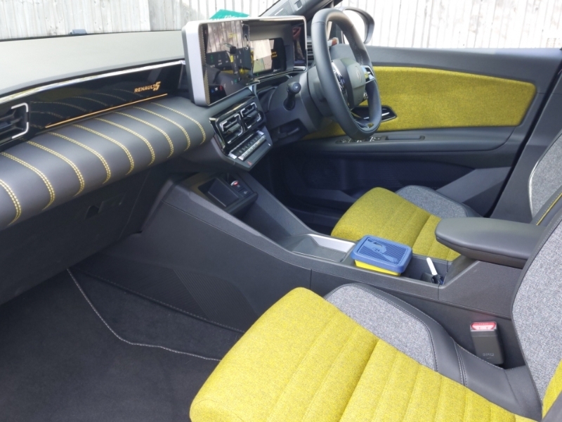Renault 5 E-Tech 110Kw Iconic Five Comfort Range 52Kwh Black #4