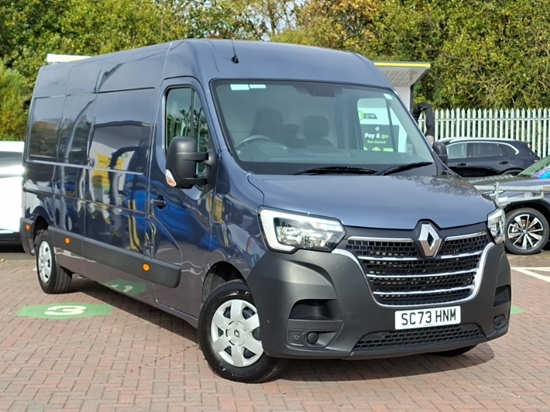 Renault Master Lm35 Blue Dci 135 Advance Medium Roof Van Blue
