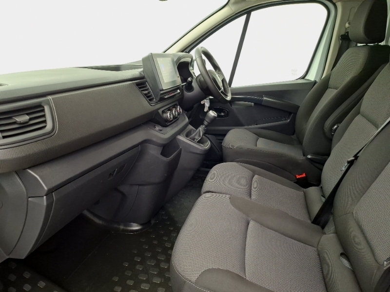 Renault Trafic 2L Business White #5