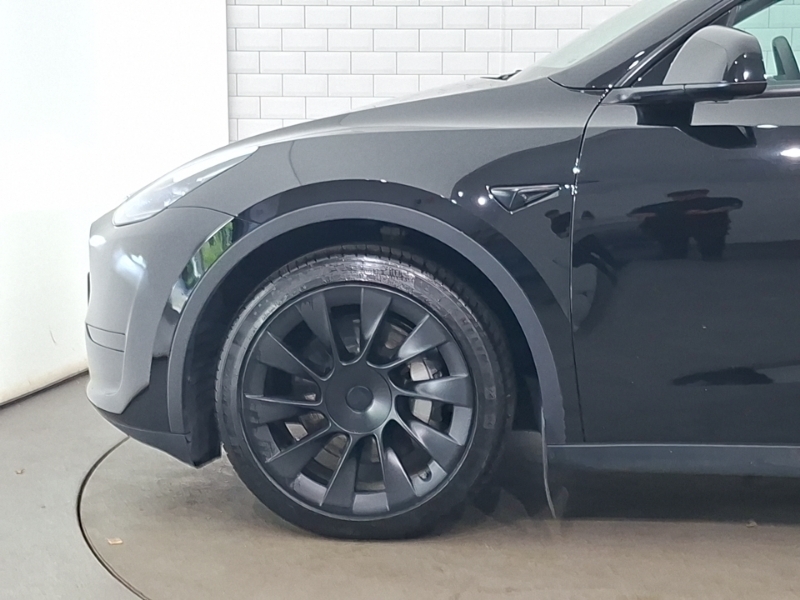 Tesla Model Y Suv White #19